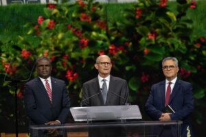 Ted N. C. Wilson, President, General Conference (GC), welcoming delegates and guests to the General Conference Session at the opening meeting on Thursday, July 3, 2025. Flanked by Paul H. Douglas (left), Treasurer, General Conference (GC) and Erton Carlos Köhler, Executive Secretary, General Conference (GC). The 62nd General Conference Session of the Seventh-day Adventist Church, America’s Center Convention Complex, St. Louis, Missouri, USA, July 3-12, 2025. Camera date: Thursday, July 3, 2025 14:00.